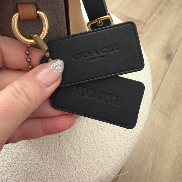 Elegant Tan and White Women's Bag - Picture 7 of 7